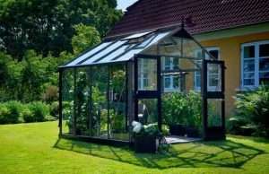 Купить парник в Слуцке из стекла 